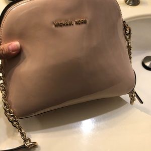 Michael kors crossbody